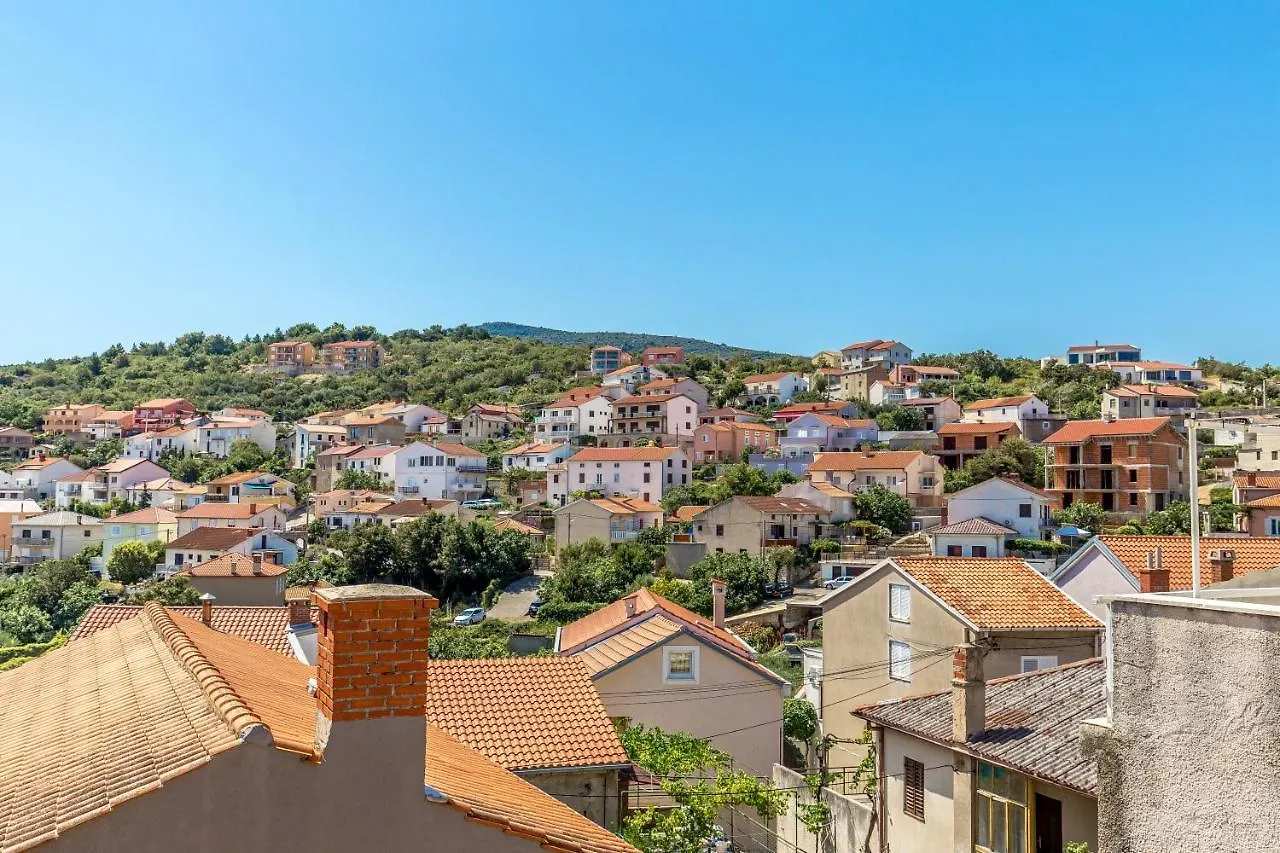 Tin 1 Apartment Vrbnik Croatia