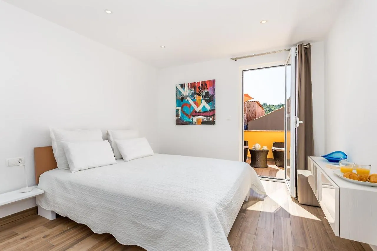 Tin 1 Apartment Vrbnik