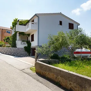 Apartment Jagoda, Vrbnik