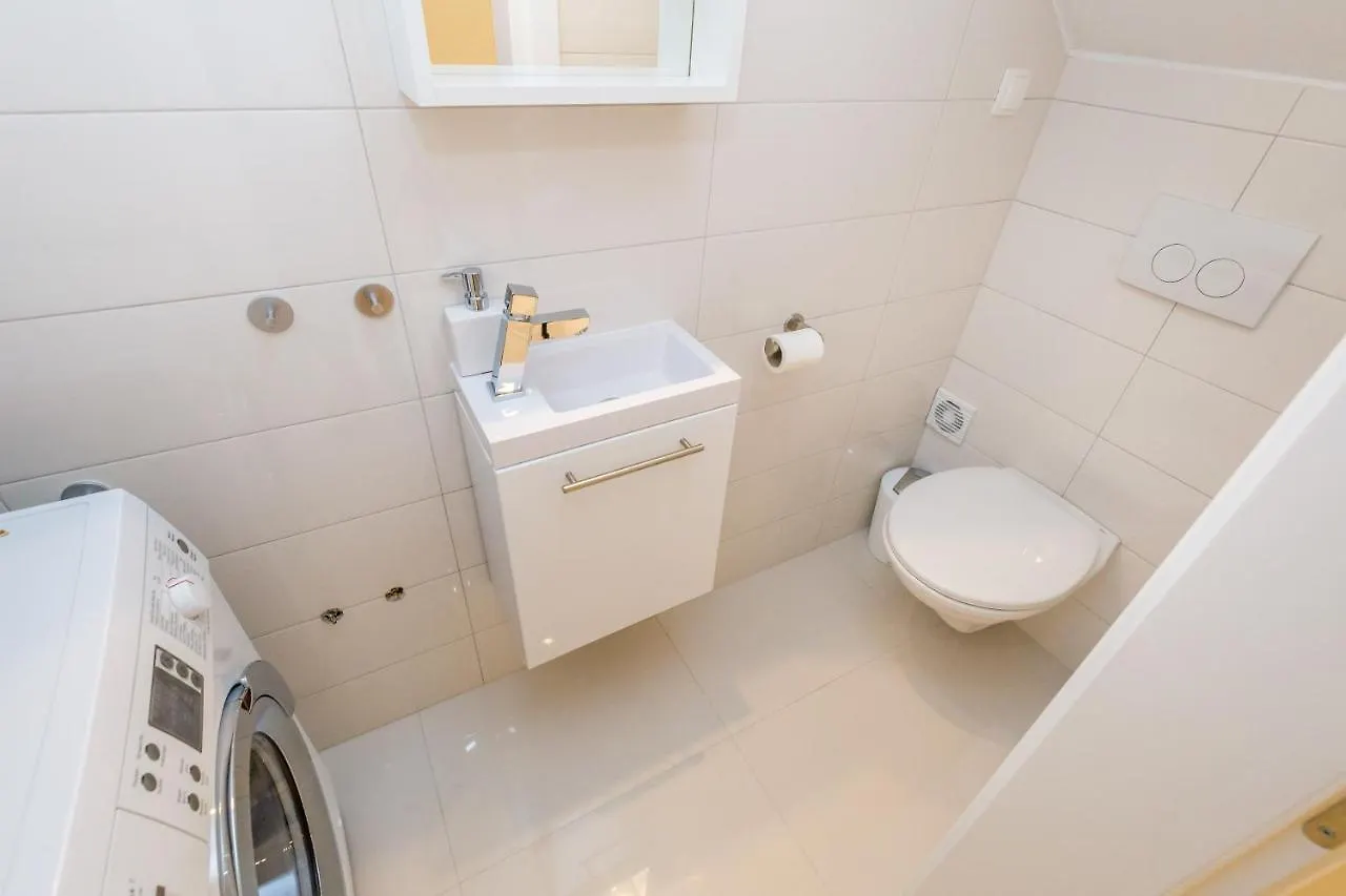 Tin 1 Apartment Vrbnik 0*,  Croatia